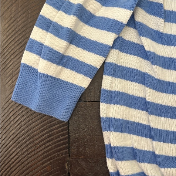 Vineyard Vines Blue and White Striped Crewneck Sweater - Picture 8 of 9